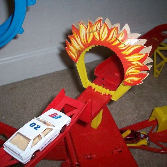 Vintage 1978 Durham's Motorized Daredevil Stunt Track Toy Car Tracks Non Working - Picture 3 of 11